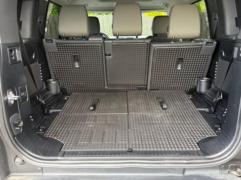 Certified 2025 Land Rover Defender 110 S AWD/4WD image 39