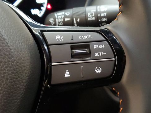 Certified 2025 Honda HR-V Sport image 12