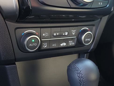 Used 2021 Acura ILX w/ Premium Package FWD image 16