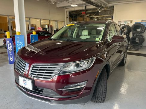 Used 2016 Lincoln MKC Select w/ Select Plus Package AWD/4WD image 9
