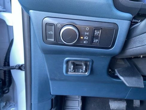 New 2025 Ford Maverick XLT w/ XLT Luxury Package image 17