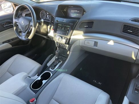 Used 2016 Acura ILX image 17