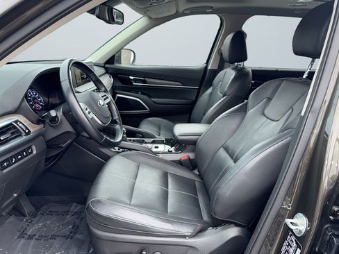 Used 2021 Kia Telluride EX w/ EX Premium Package image 9
