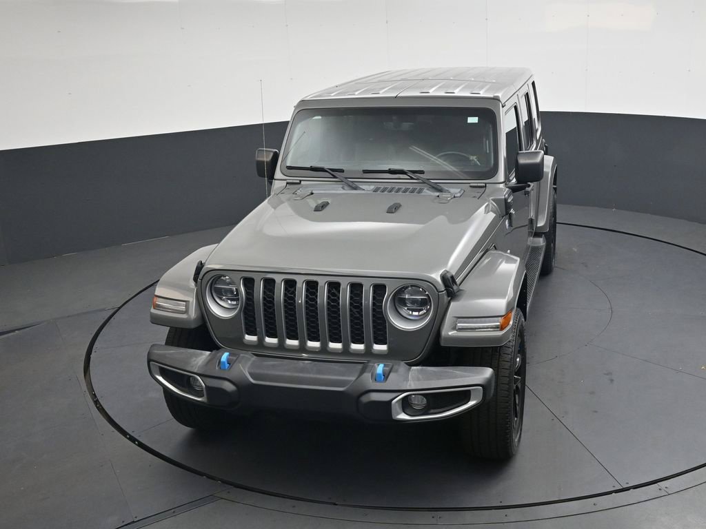Used 2022 Jeep Wrangler Unlimited Sahara AWD/4WD image 32