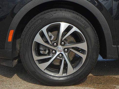 Used 2022 Buick Envision Essence w/ Safety Package FWD image 7