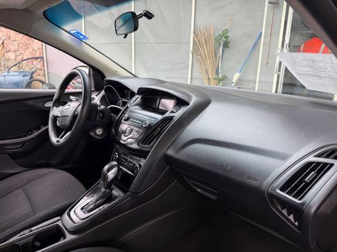 Used 2018 Ford Focus SE image 15