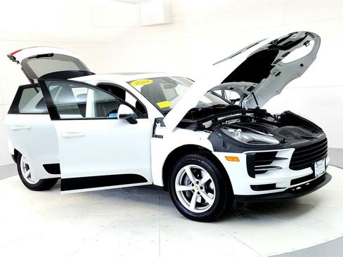 Used 2021 Porsche Macan image 12