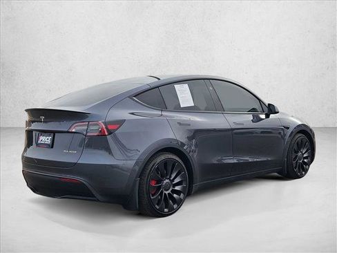 Used 2023 Tesla Model Y Performance image 5