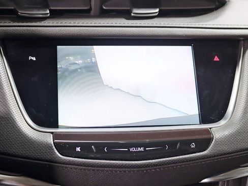 Used 2018 Cadillac XT5 Luxury image 19