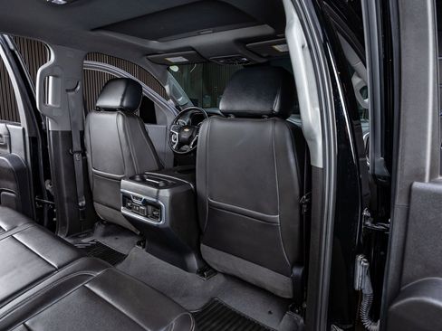 Used 2020 Chevrolet Silverado 2500 LTZ w/ LTZ Premium Package image 28