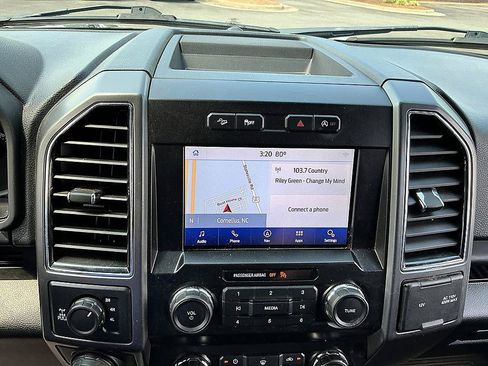 Used 2020 Ford F150 XLT w/ Equipment Group 302A Luxury AWD/4WD image 16