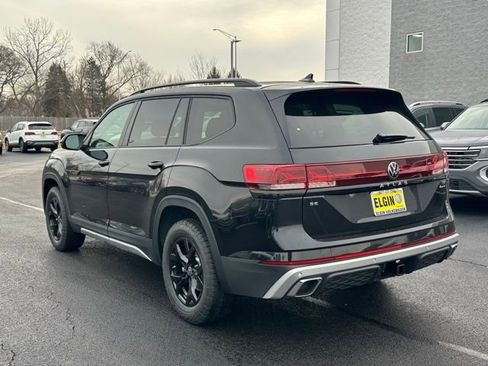 New 2026 Volkswagen Atlas Peak Edition image 4