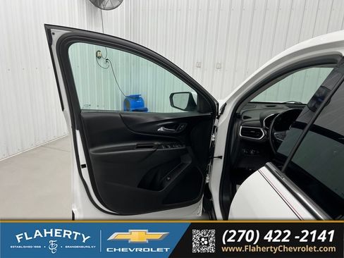 Used 2020 Chevrolet Equinox LT w/ Driver Convenience Package FWD image 8
