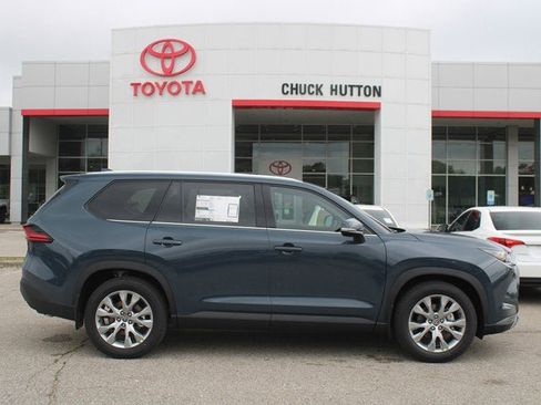 New 2026 Toyota Grand Highlander AWD image 1