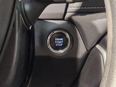 Used 2024 Toyota RAV4 XLE FWD image 33