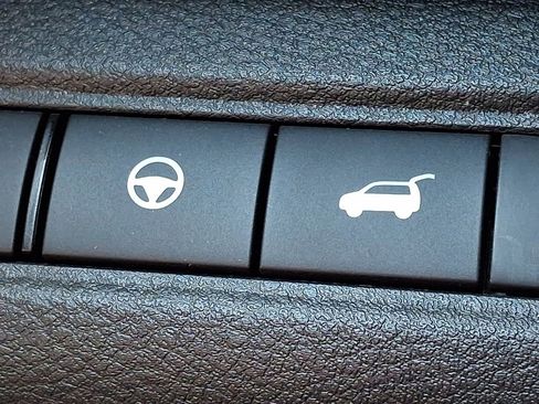 Certified 2025 Nissan Pathfinder SV w/ SV Premium Package AWD/4WD image 26