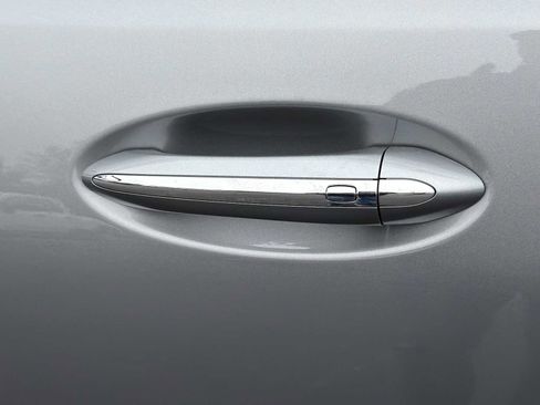 Used 2023 Buick Encore GX Preferred w/ Cold Weather Comfort Package image 32