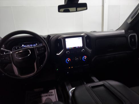 Used 2022 GMC Sierra 2500 Denali AWD/4WD image 10