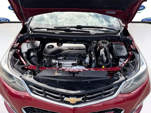 Used 2017 Chevrolet Cruze Premier FWD image 31