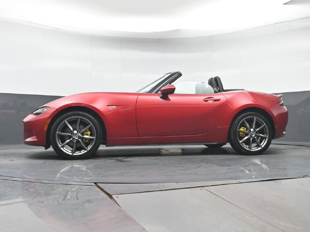 Used 2016 MAZDA MX-5 Miata Grand Touring RWD image 25