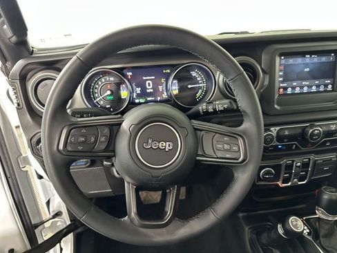 Used 2023 Jeep Wrangler Unlimited w/ Convenience Group AWD/4WD image 14