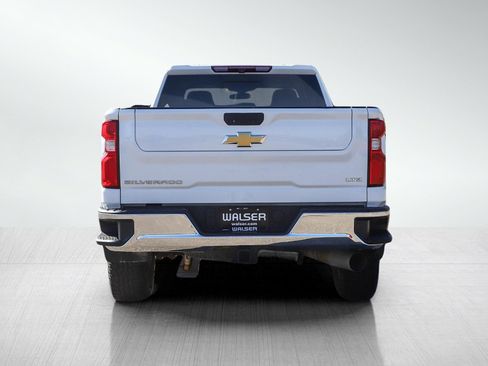 Used 2022 Chevrolet Silverado 2500 LTZ w/ LTZ Convenience Package AWD/4WD image 4