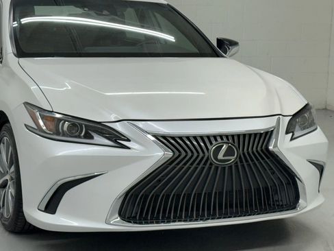 Used 2019 Lexus ES 350 F Sport image 9
