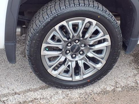 Used 2023 GMC Sierra 1500 Denali Ultimate AWD/4WD image 57