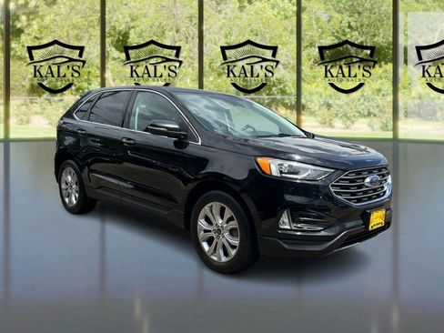 Used 2022 Ford Edge Titanium AWD/4WD image 3