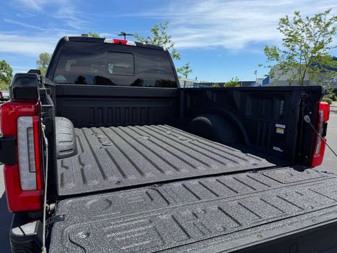 Used 2025 Ford F350 Platinum AWD/4WD image 8