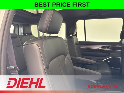 New 2026 Jeep Grand Wagoneer 4WD image 15