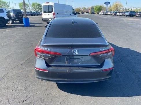 Used 2024 Honda Civic Touring image 4