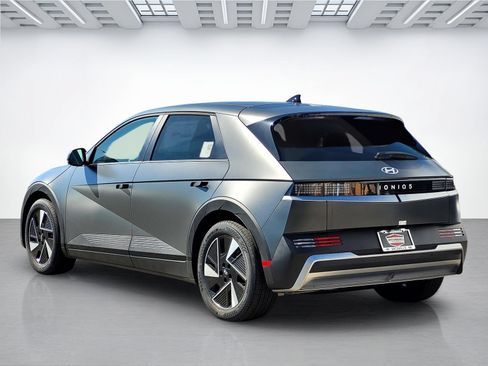 New 2026 Hyundai Ioniq 5 SEL RWD image 6