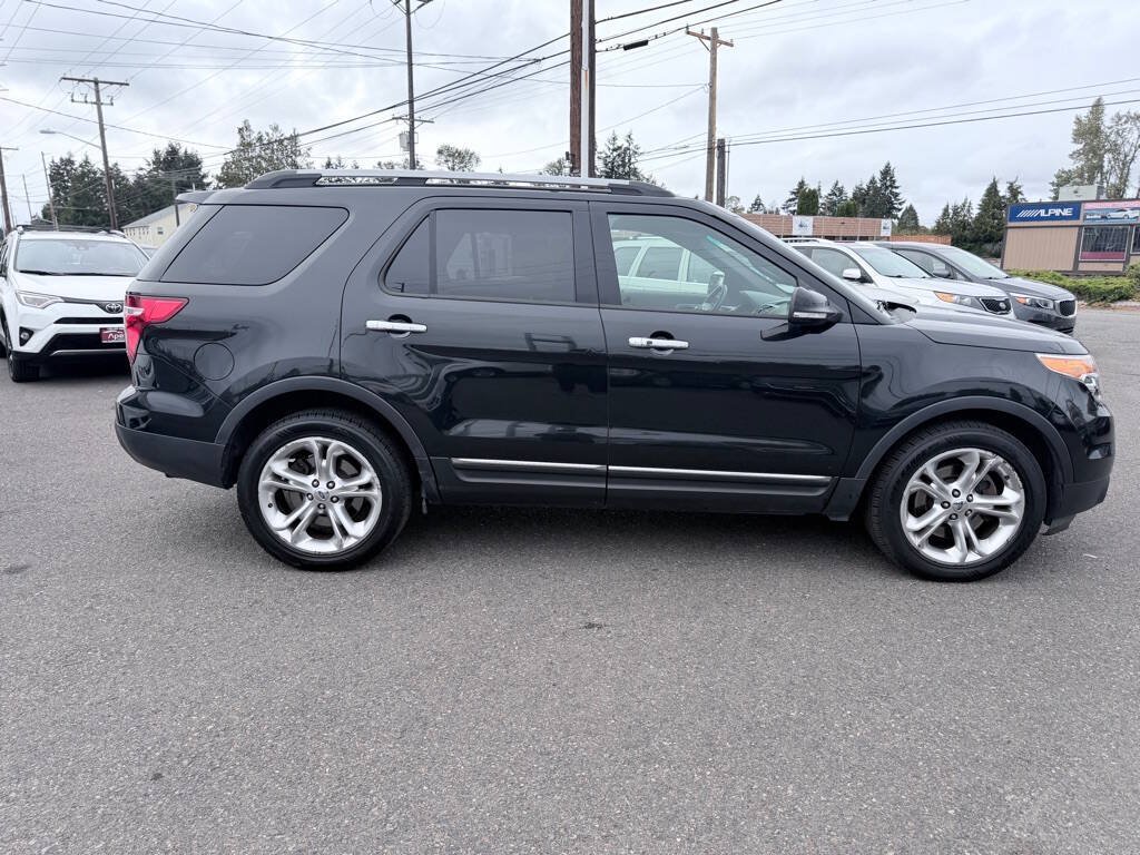 Used 2014 Ford Explorer Limited w/ Equipment Group 301A AWD/4WD image 4
