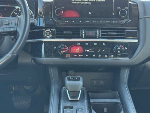 Used 2023 Nissan Pathfinder SL w/ SL Premium Package image 15