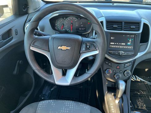 Used 2017 Chevrolet Sonic LT FWD image 28