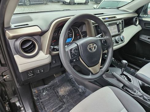 Used 2013 Toyota RAV4 LE image 23