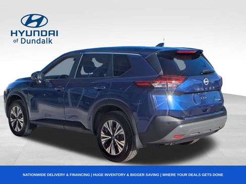 Used 2023 Nissan Rogue SV image 11