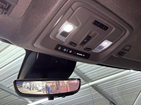 Used 2024 GMC Sierra 2500 Denali w/ Technology Package image 23