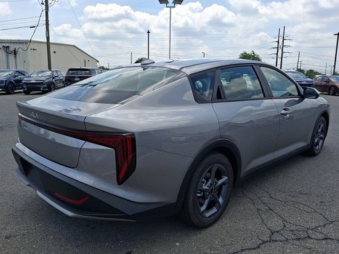 New 2026 Kia K4 FWD image 3