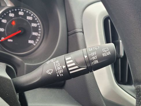 Used 2023 GMC Terrain SLE w/ Driver Convenience Package image 17