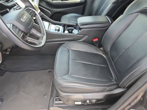 Used 2022 Jeep Grand Cherokee L Limited image 23