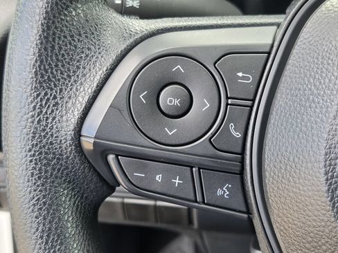 Used 2026 Toyota Corolla LE FWD image 23