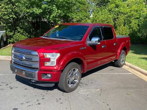 Used 2015 Ford F150 Platinum w/ Equipment Group 701A Luxury AWD/4WD image 3