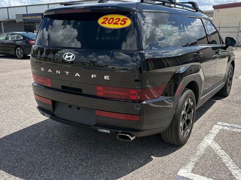 Used 2025 Hyundai Santa Fe SEL image 3