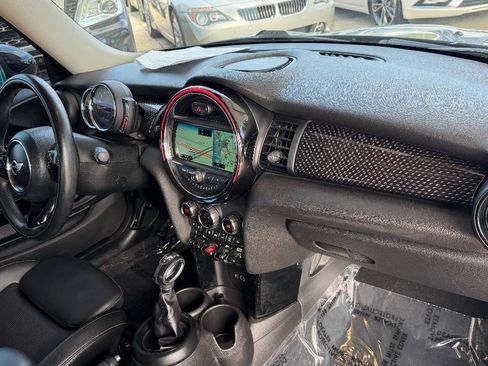 Used 2018 MINI Cooper S FWD image 14