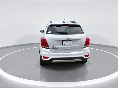 Used 2019 Chevrolet Trax LT w/ LT Convenience Package image 7