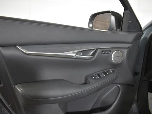 Used 2023 INFINITI QX50 Sport AWD/4WD image 7