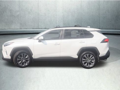 Used 2024 Toyota RAV4 XLE Premium FWD image 28