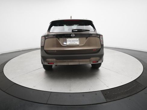 Certified 2025 Nissan Kicks SR image 25